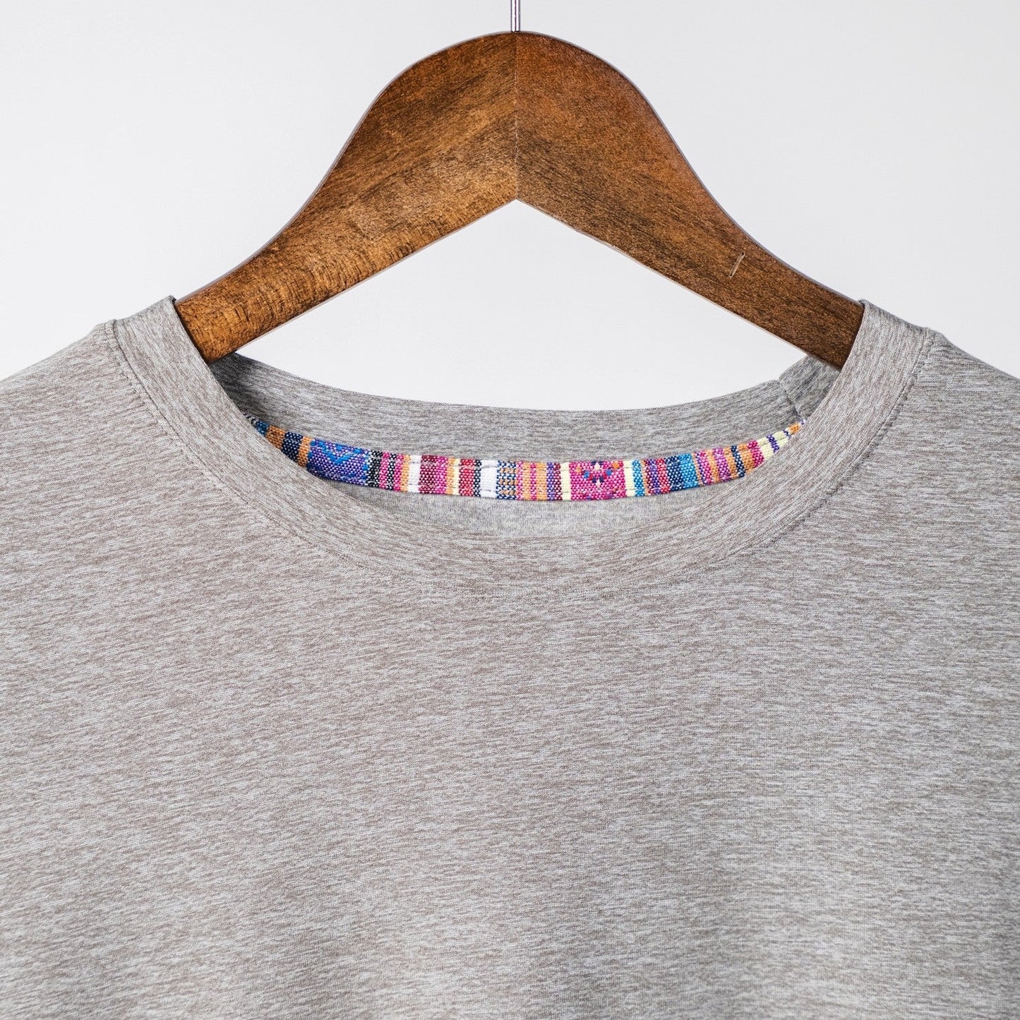 Horizon Tee (Hybrid) - Stone