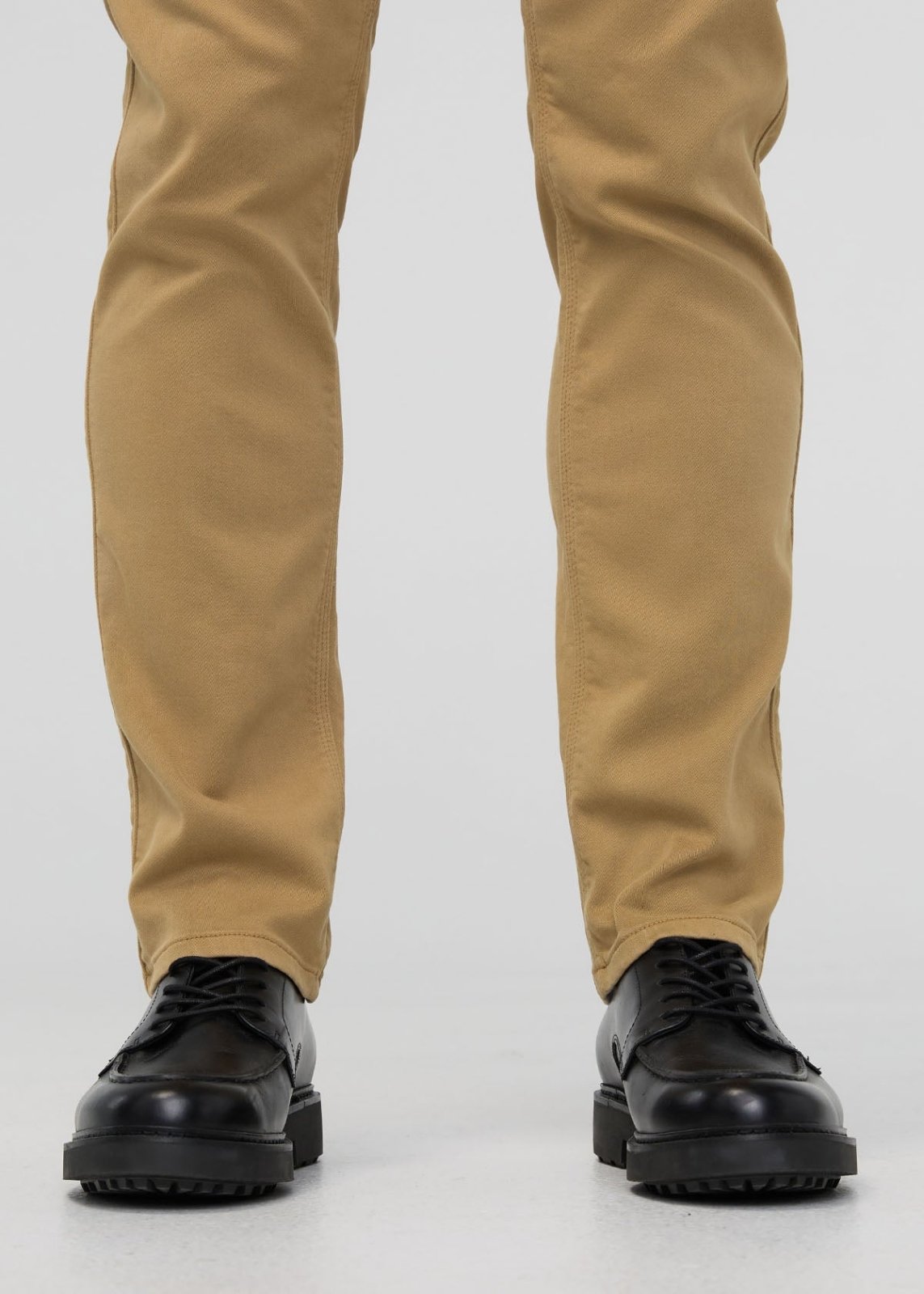 No Sweat Relaxed Taper - Camel