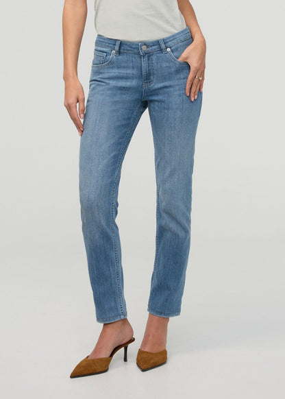 Performance Denim Girlfriend - Solstice