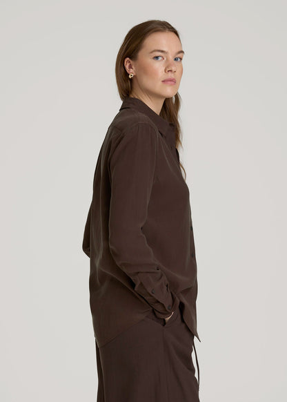 Relaxed Button-Up Single-Pocket Blouse for Tall Women in Espresso