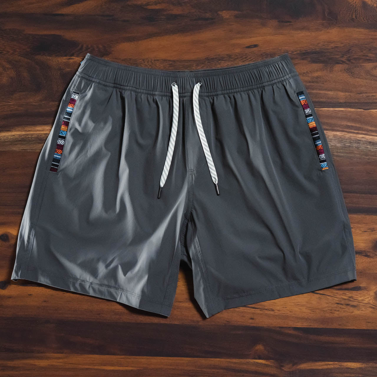 Flow Short (Athletic) - Charcoal 5.5" & 7" - Linerless