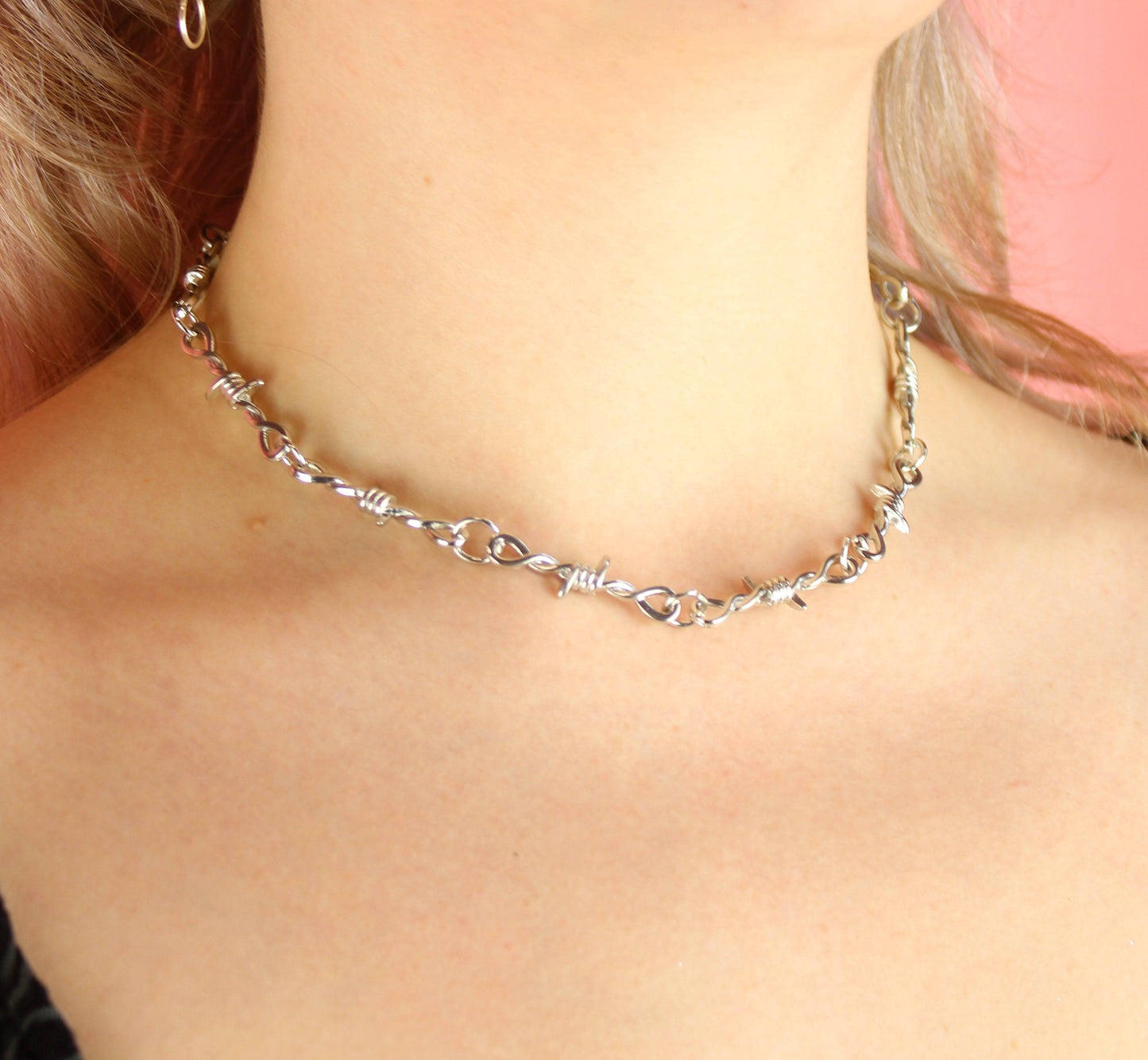 16 Inch Thin Barbed Wire Necklace