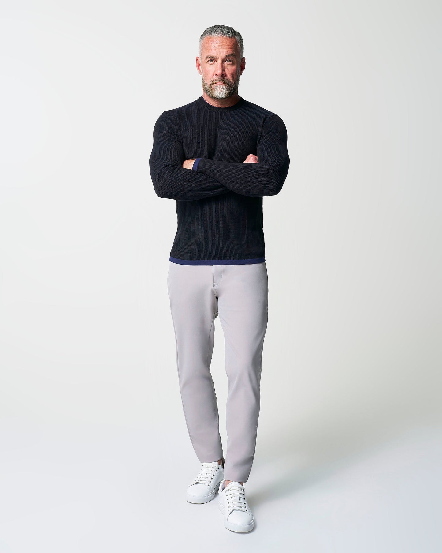 Lightweight Ribbed Knit Crewneck Sweater - Navy & Black